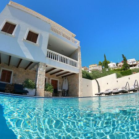 Sea'S The Day Villa Drage Exterior photo