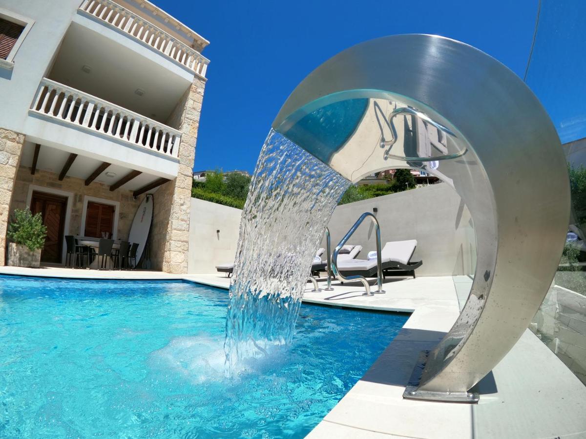Sea'S The Day Villa Drage Exterior photo