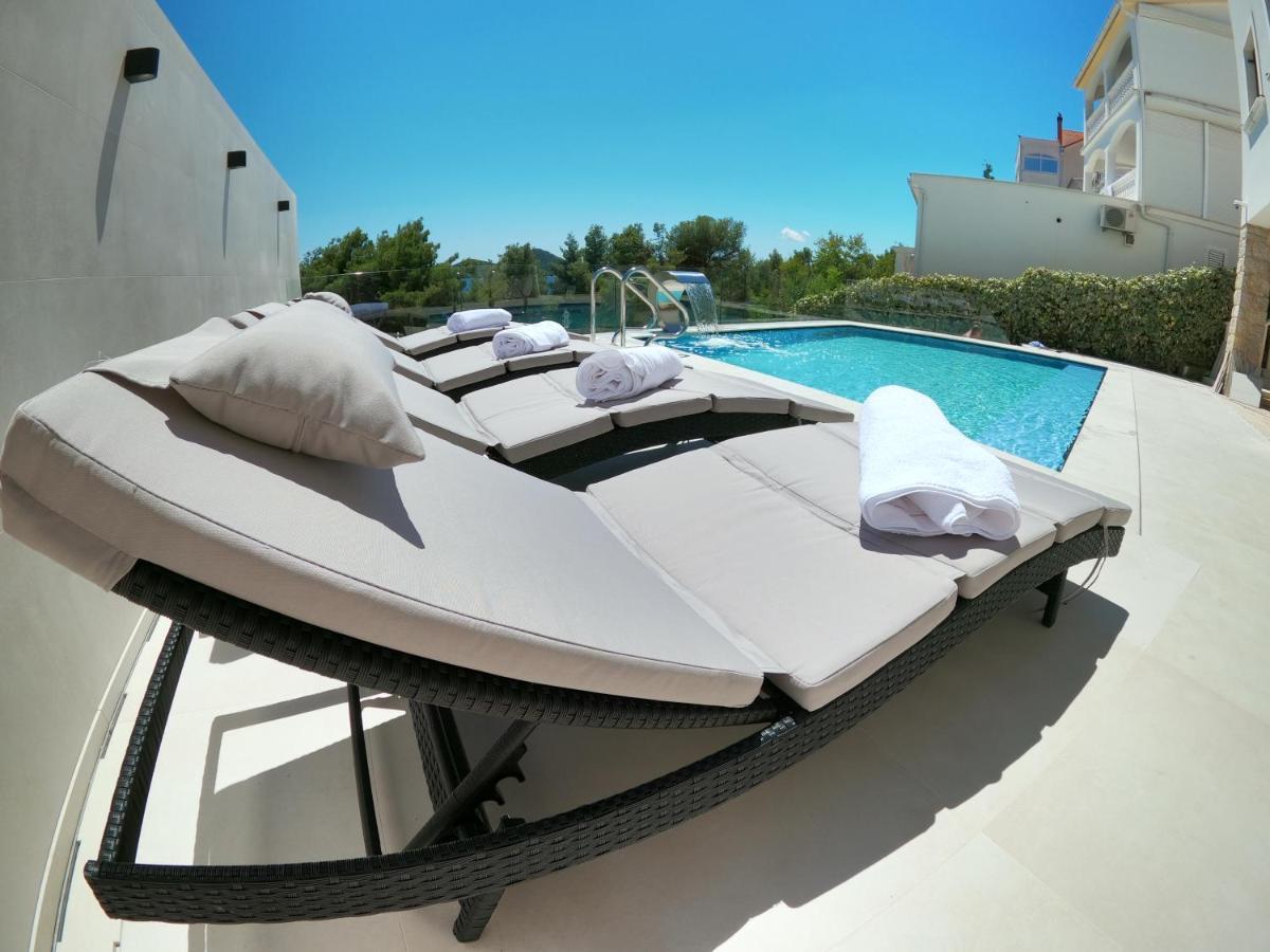 Sea'S The Day Villa Drage Exterior photo