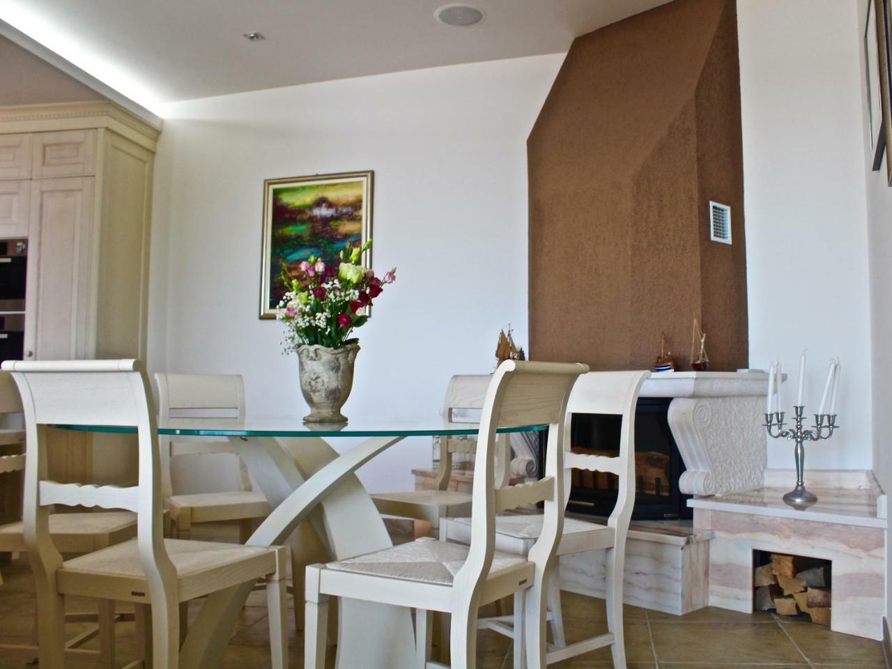 Sea'S The Day Villa Drage Exterior photo