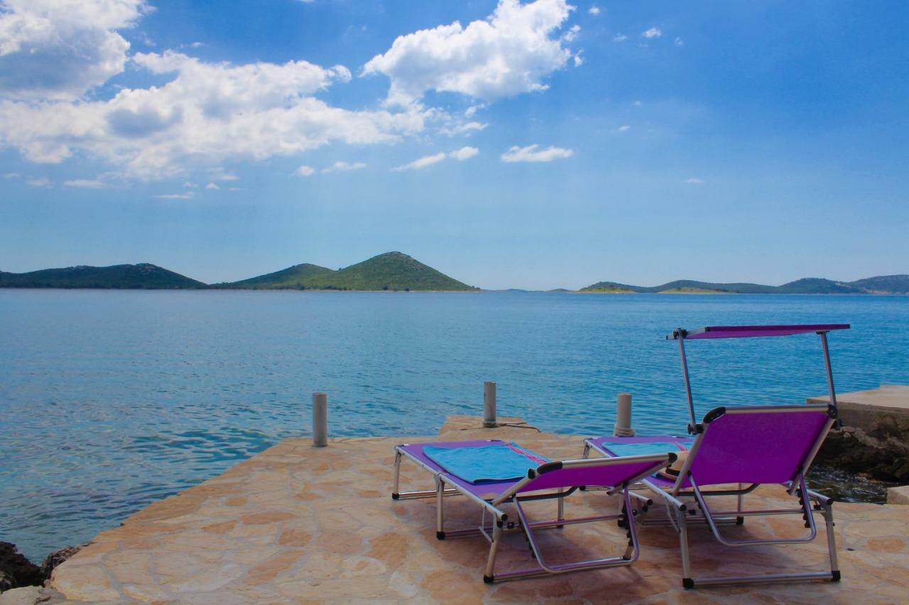 Sea'S The Day Villa Drage Exterior photo
